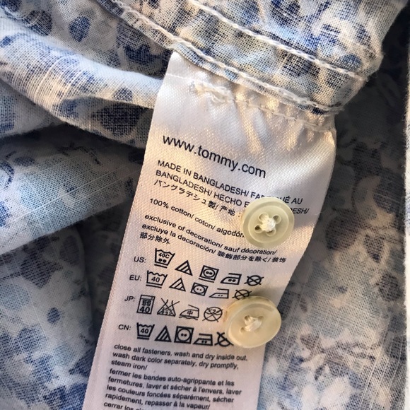Tommy Hilfiger Men’s Blue Print Short Sleeve Custom Fit Button Down Shirt - Picture 6 of 7